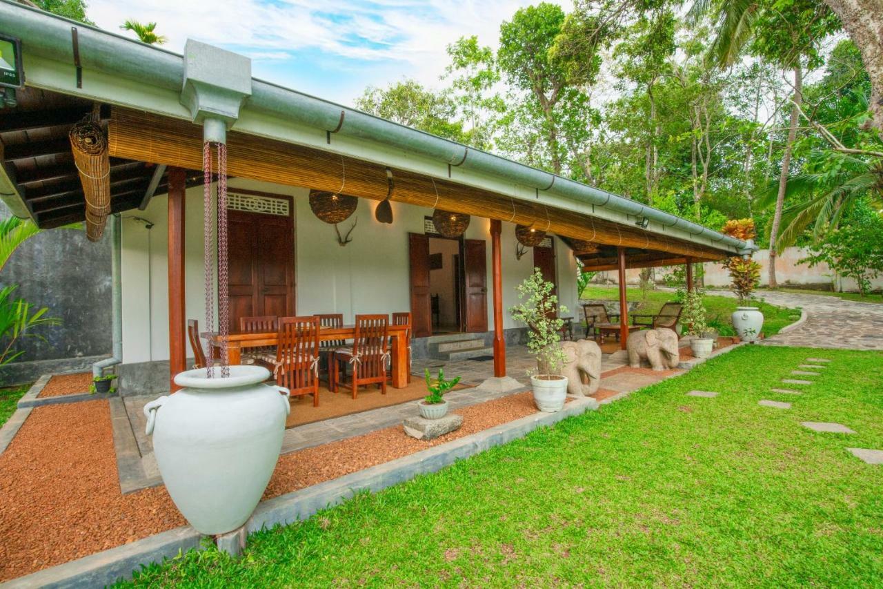 Villa Godahena Ambalangoda  Exterior photo
