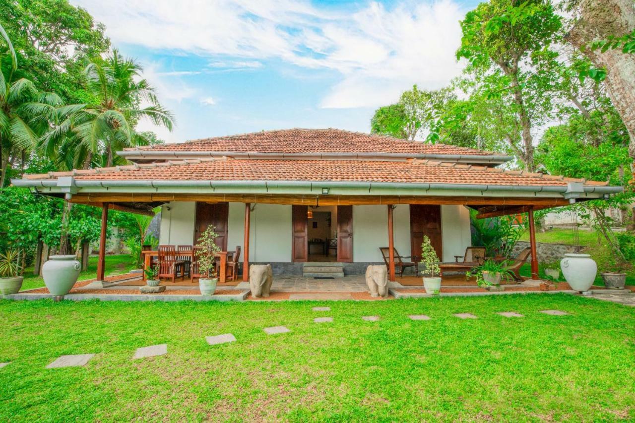 Villa Godahena Ambalangoda  Exterior photo